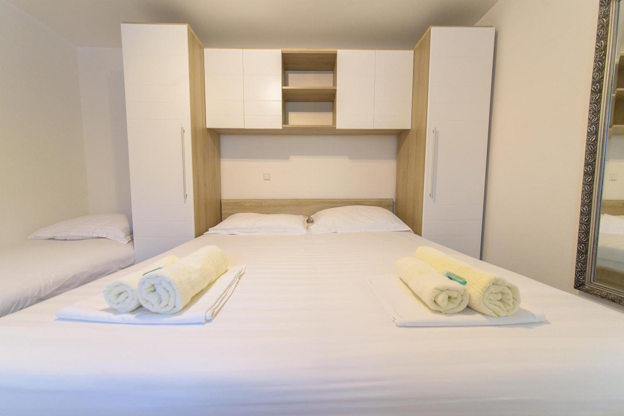 Jeli Apartments Starigrad Paklenica Rum bild