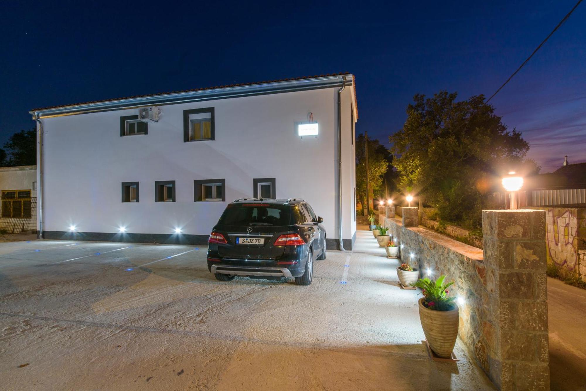 Jeli Apartments Starigrad Paklenica Rum bild