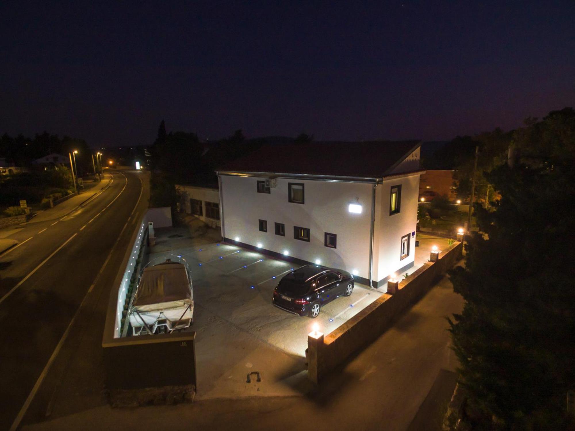 Jeli Apartments Starigrad Paklenica Rum bild