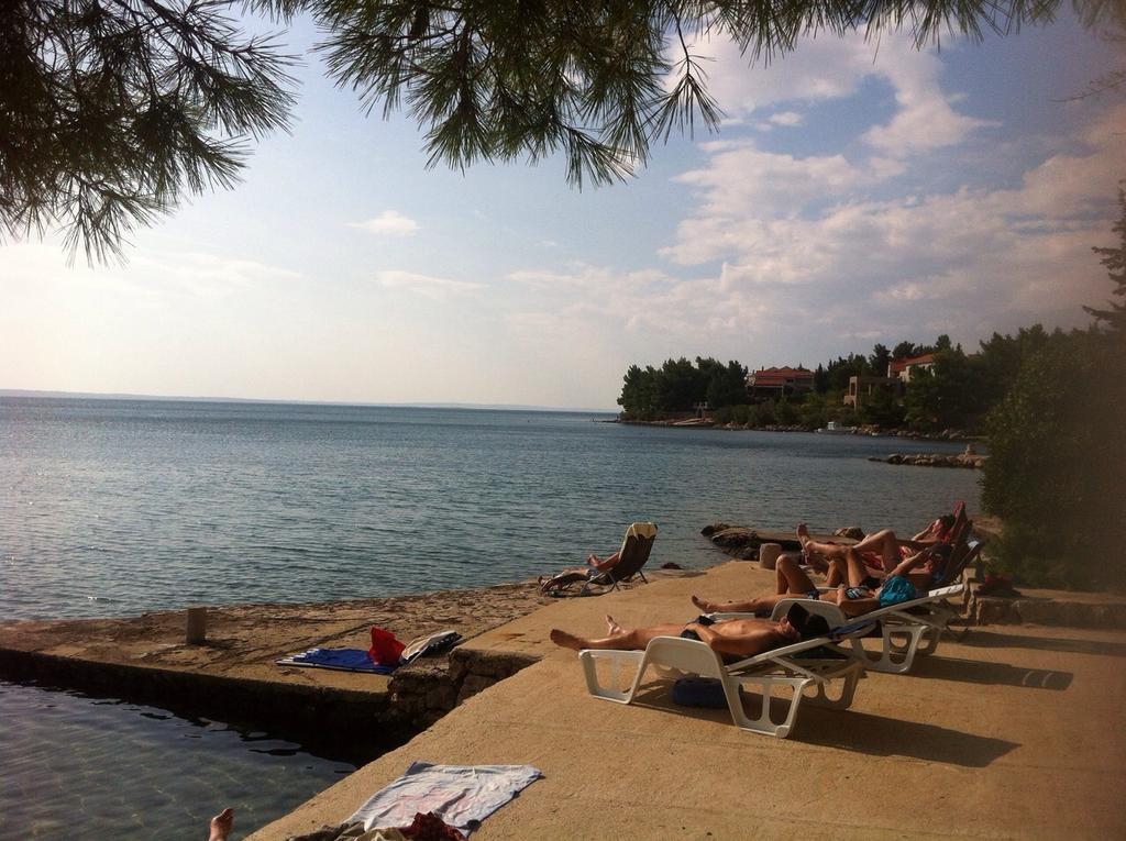 Jeli Apartments Starigrad Paklenica Exteriör bild