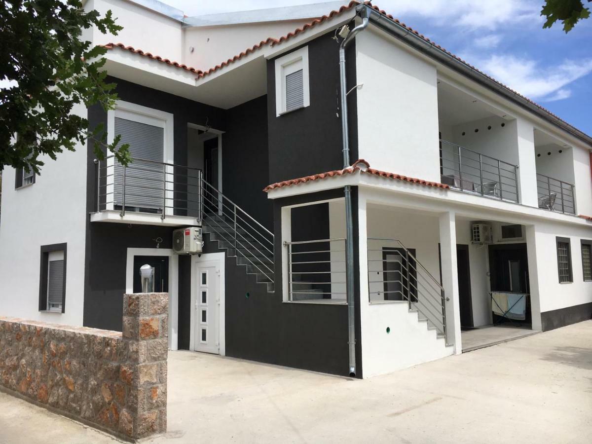 Jeli Apartments Starigrad Paklenica Exteriör bild