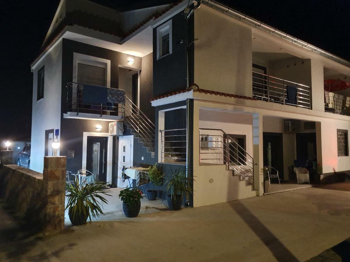 Jeli Apartments Starigrad Paklenica Exteriör bild