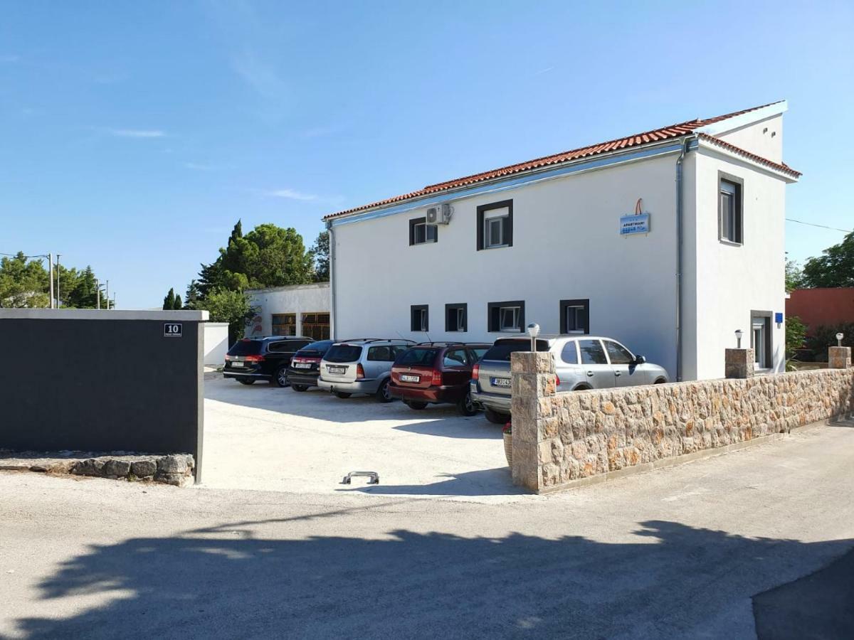 Jeli Apartments Starigrad Paklenica Exteriör bild