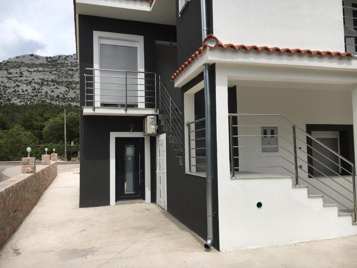 Jeli Apartments Starigrad Paklenica Exteriör bild
