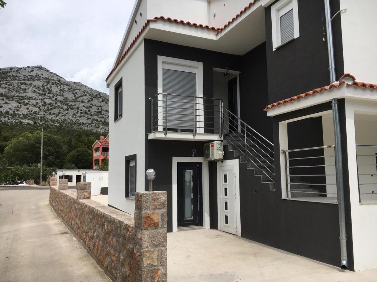 Jeli Apartments Starigrad Paklenica Exteriör bild