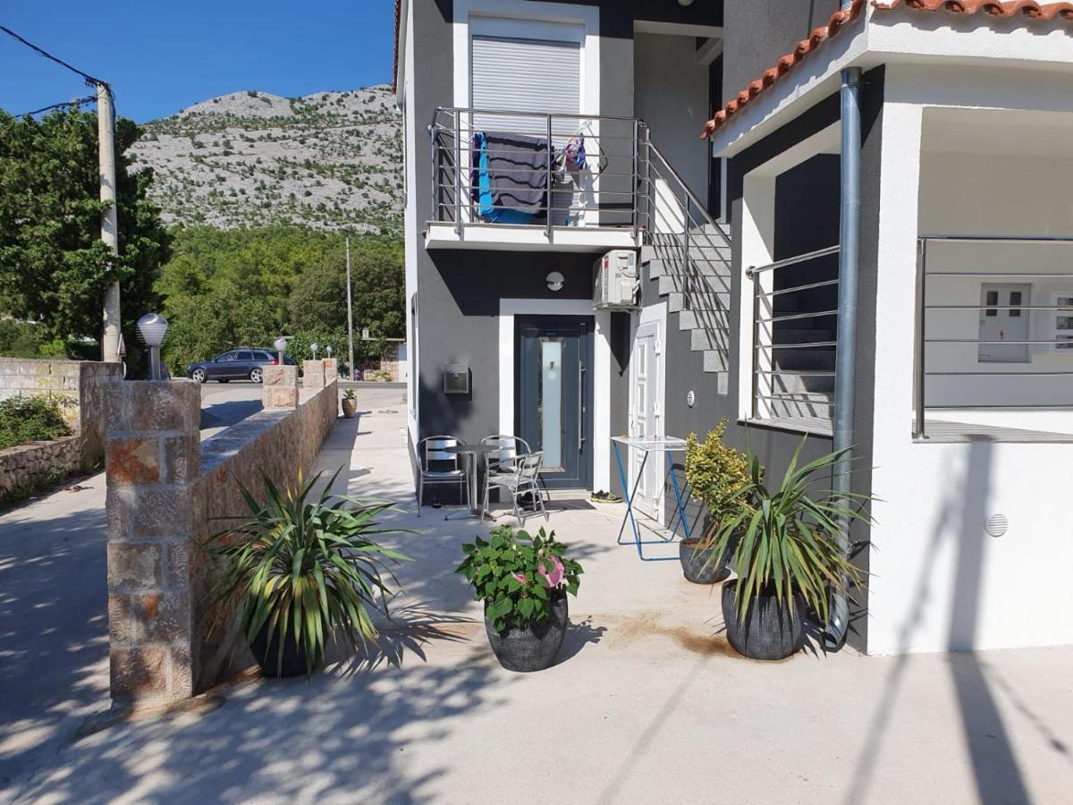Jeli Apartments Starigrad Paklenica Exteriör bild
