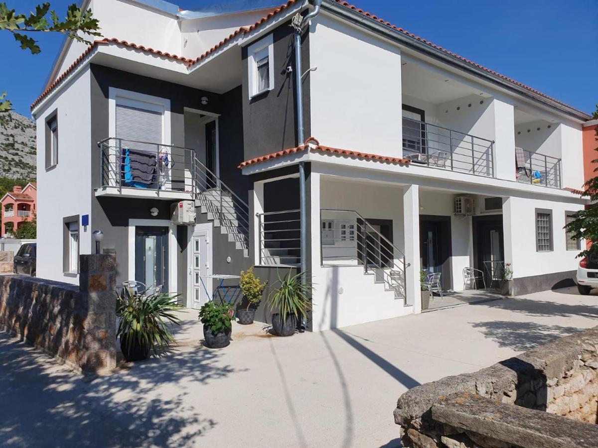 Jeli Apartments Starigrad Paklenica Exteriör bild