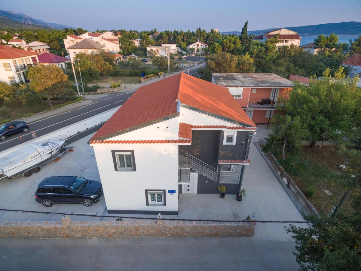 Jeli Apartments Starigrad Paklenica Exteriör bild